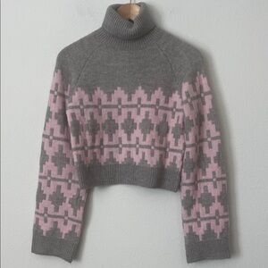 H&M Gray and Pink Printed Oversized Turtleneck Crop Sweater